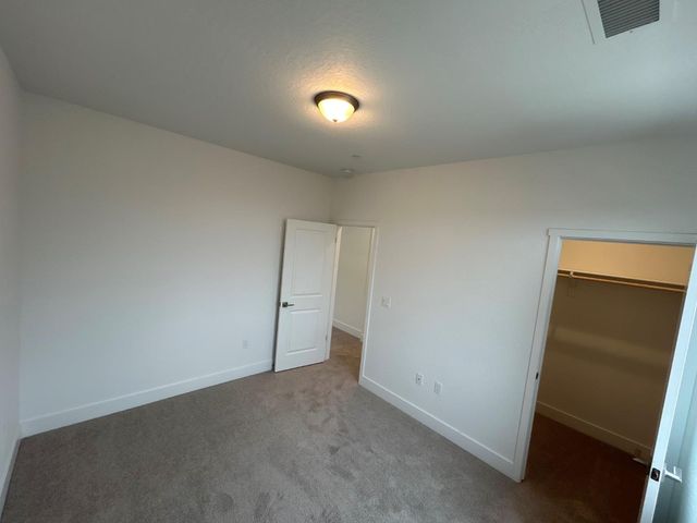 2882 E Corteza Drive, Fresno, CA 93730