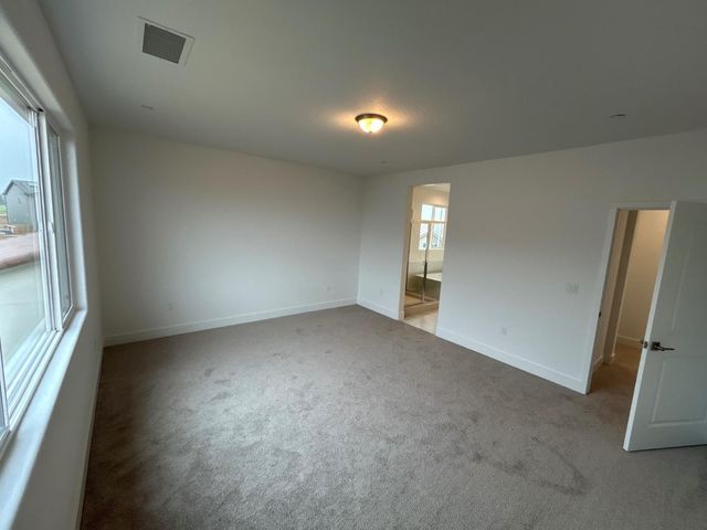 2882 E Corteza Drive, Fresno, CA 93730