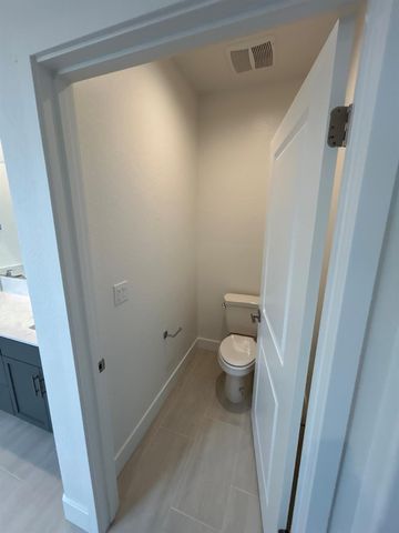 2882 E Corteza Drive, Fresno, CA 93730