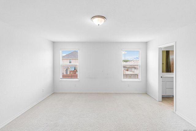 14319 Breakline Way, Elmendorf, TX 78112