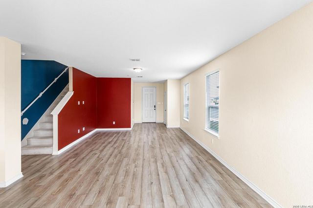 14319 Breakline Way, Elmendorf, TX 78112