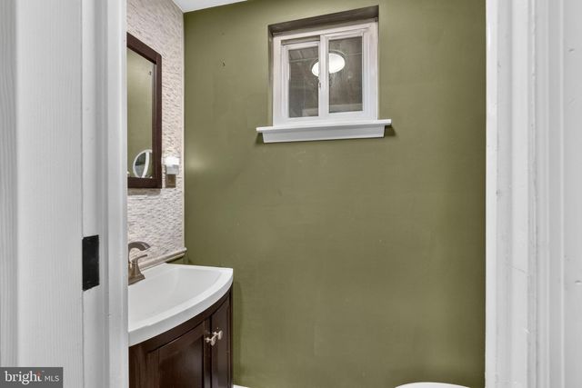 73 HADDON AVE, Gibbsboro, NJ 08026