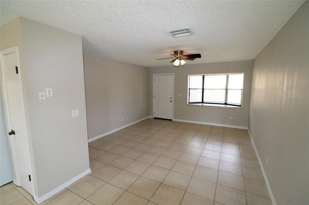 Image 19 of property listing at 109 E CHESTER STREET, Clermont, FL 34715