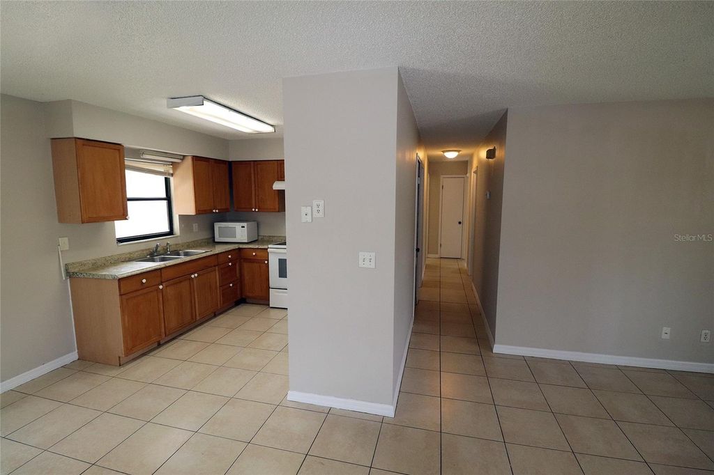 Image 21 of property listing at 109 E CHESTER STREET, Clermont, FL 34715