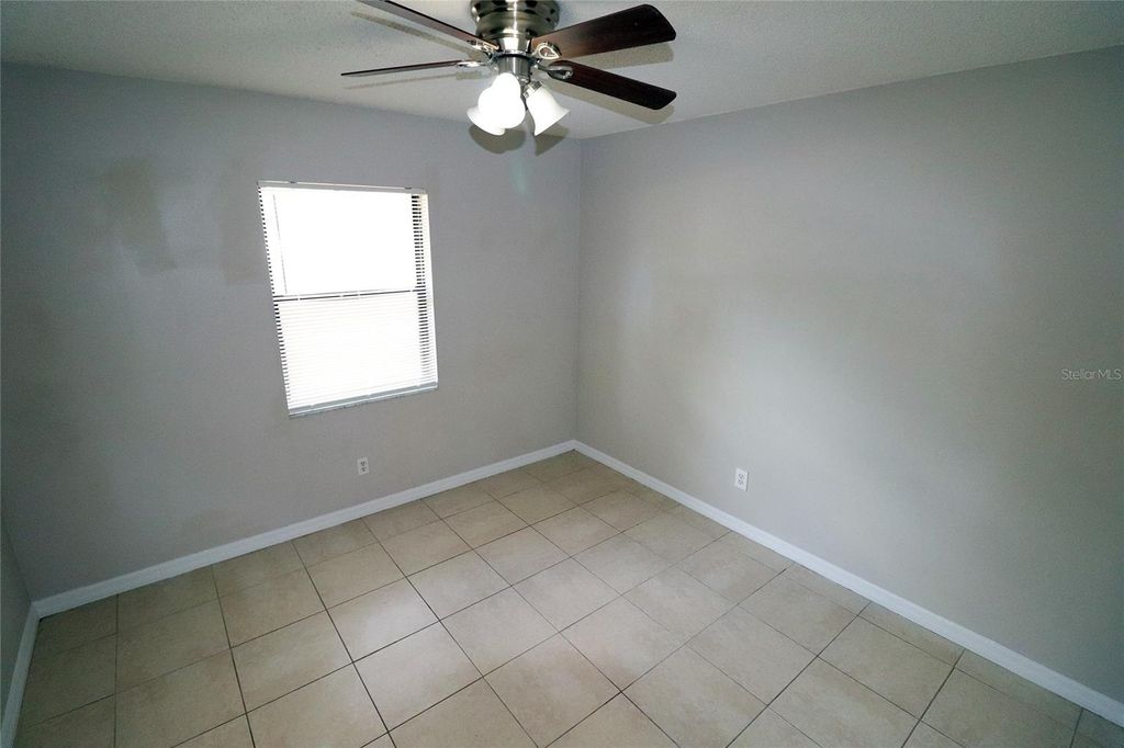 Image 35 of property listing at 109 E CHESTER STREET, Clermont, FL 34715