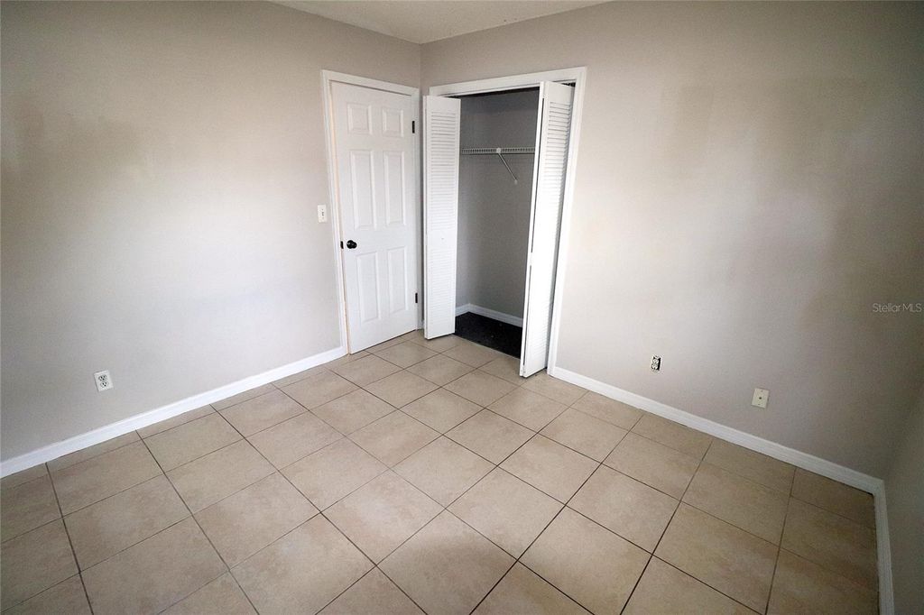 Image 37 of property listing at 109 E CHESTER STREET, Clermont, FL 34715