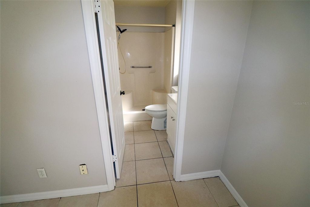 Image 40 of property listing at 109 E CHESTER STREET, Clermont, FL 34715