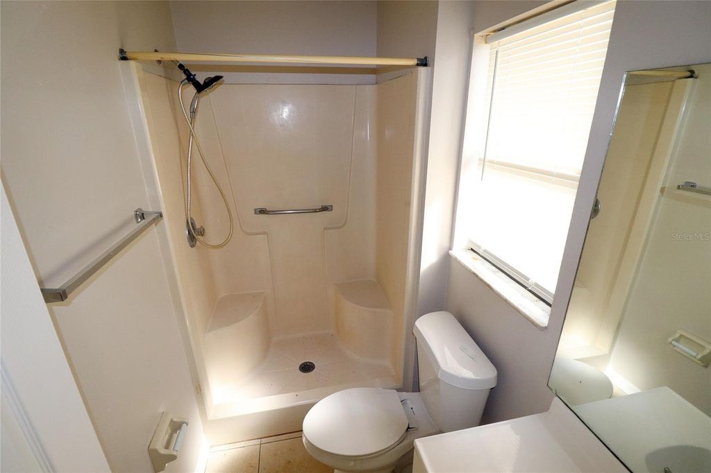 Image 42 of property listing at 109 E CHESTER STREET, Clermont, FL 34715