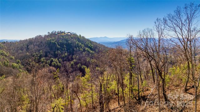 56 Finch Drive, Asheville, NC 28804