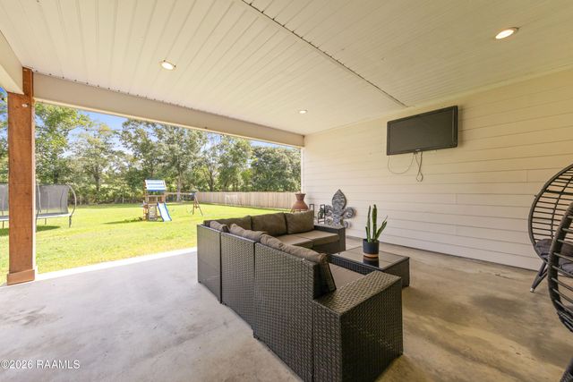 5306 Belvedere East Drive, Youngsville, LA 70592
