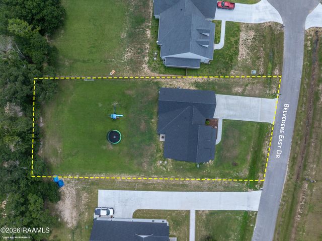 5306 Belvedere East Drive, Youngsville, LA 70592