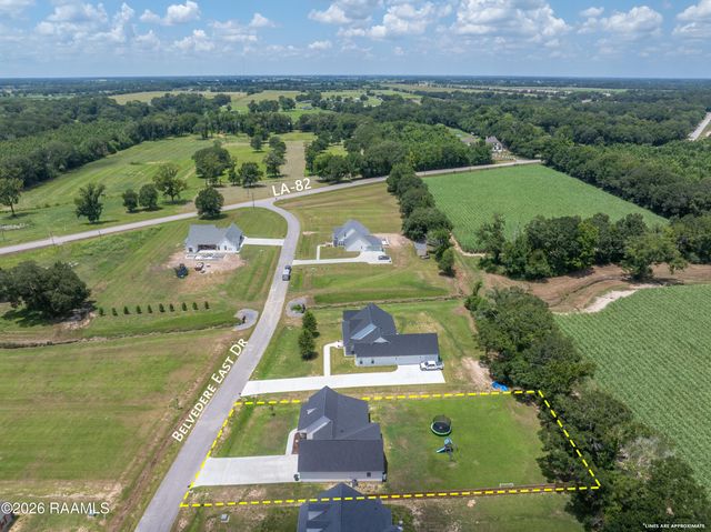 5306 Belvedere East Drive, Youngsville, LA 70592