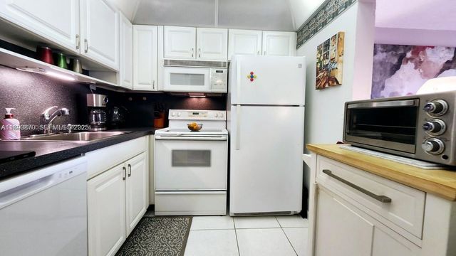 182 Ellesmere D 182 182, Deerfield Beach, FL 33442