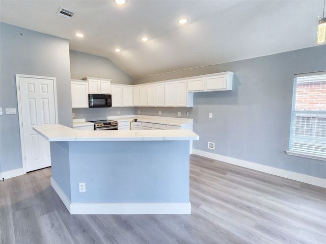 1028 Ingram Drive, Forney, TX 75126