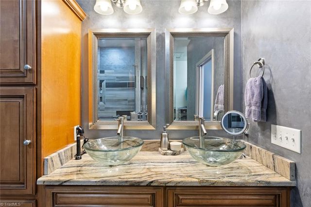 2668 Mountain Oak View Drive, Asheboro, NC 27205