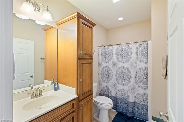 2668 Mountain Oak View Drive, Asheboro, NC 27205