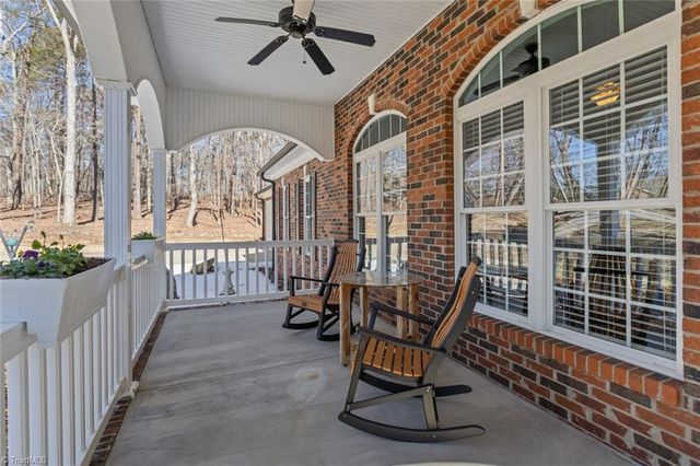 2668 Mountain Oak View Drive, Asheboro, NC 27205