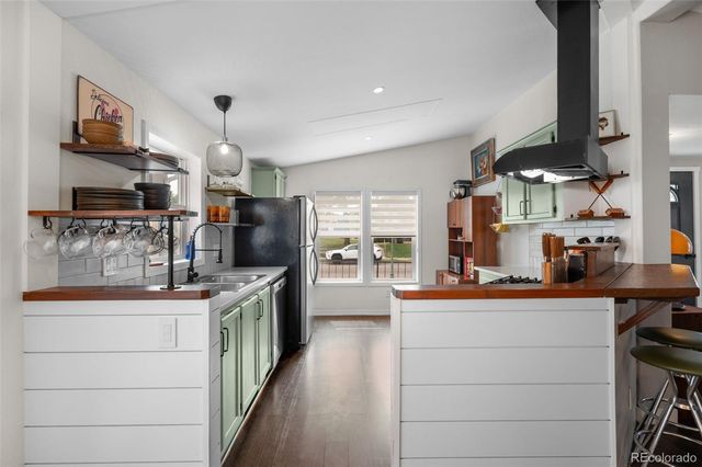 1436 Knox Court, Denver, CO 80204
