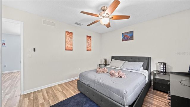 11195 SEABREEZE AVENUE, Port Charlotte, FL 33981