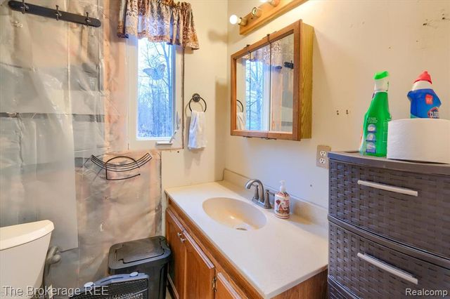 4422 N Lapeer Road, Columbiaville, MI 48421