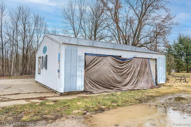4422 N Lapeer Road, Columbiaville, MI 48421