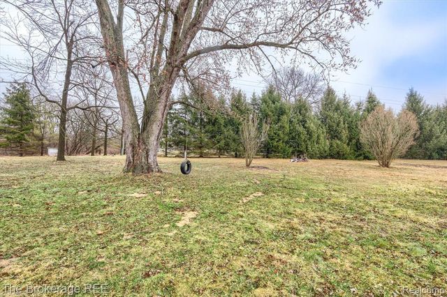 4422 N Lapeer Road, Columbiaville, MI 48421