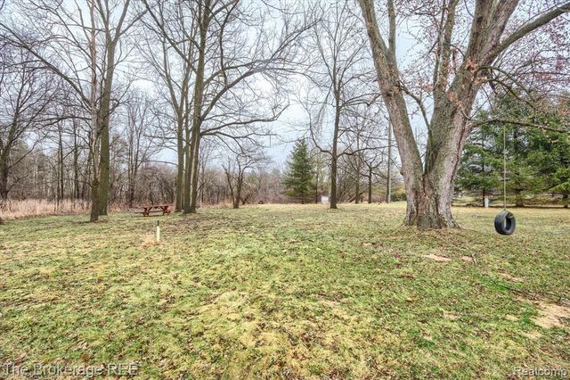 4422 N Lapeer Road, Columbiaville, MI 48421