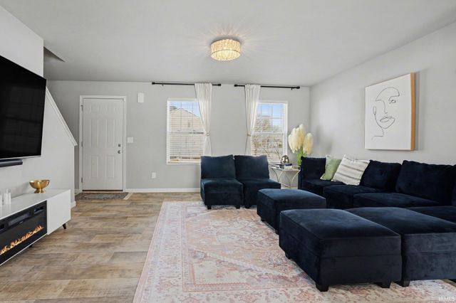 2065 Bennington Drive, Mishawaka, IN 46514