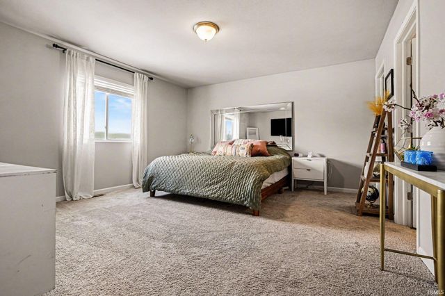 2065 Bennington Drive, Mishawaka, IN 46514