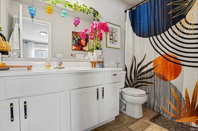 2065 Bennington Drive, Mishawaka, IN 46514