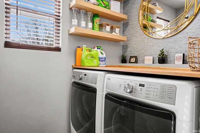 2065 Bennington Drive, Mishawaka, IN 46514