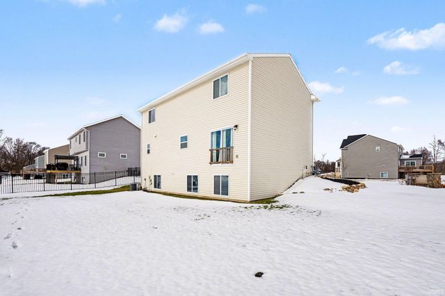 2065 Bennington Drive, Mishawaka, IN 46514