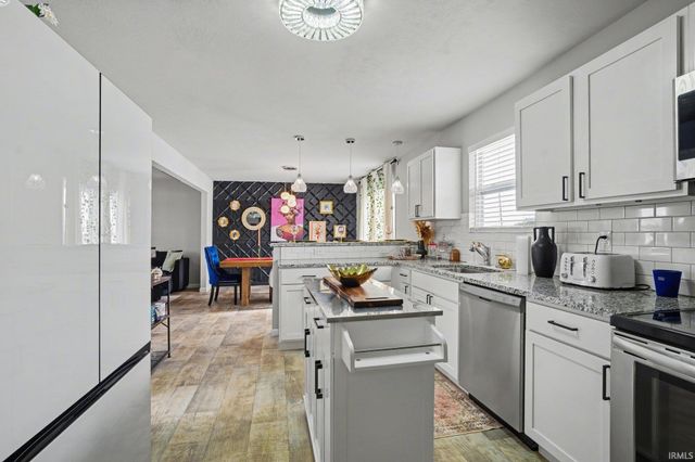 2065 Bennington Drive, Mishawaka, IN 46514