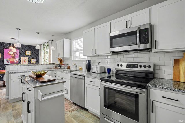 2065 Bennington Drive, Mishawaka, IN 46514