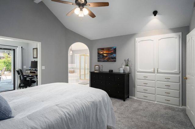 1554 E Omaha Avenue, Fresno, CA 93720