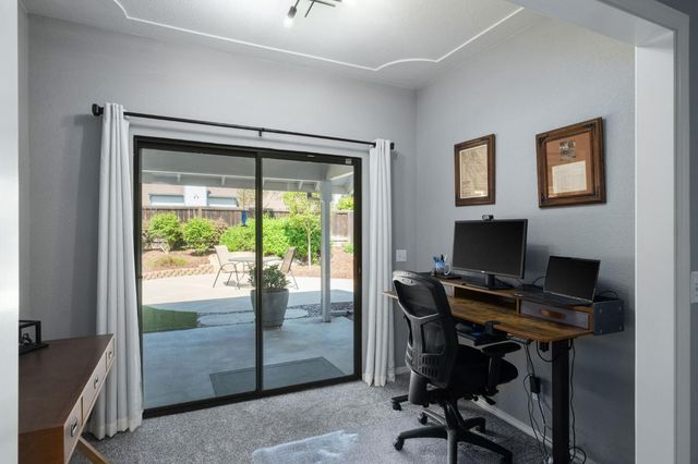 1554 E Omaha Avenue, Fresno, CA 93720