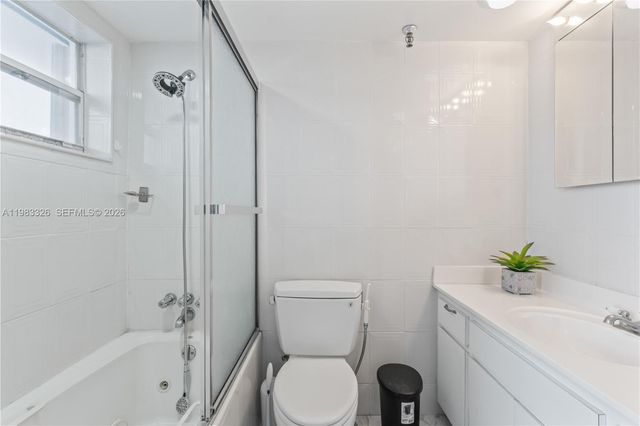 7933 West Dr 1025, North Bay Village, FL 33141