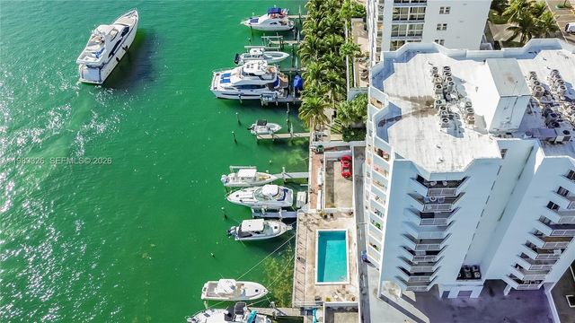 7933 West Dr 1025, North Bay Village, FL 33141