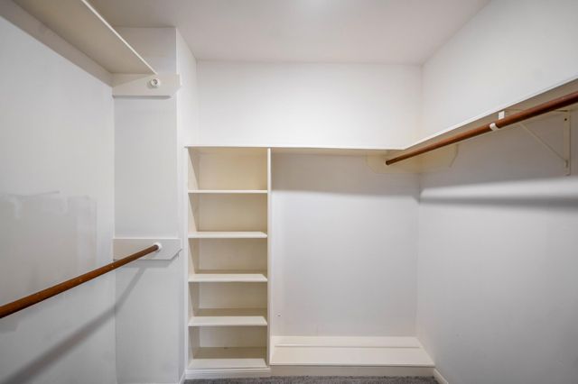 5122 Foresthaven Drive, Houston, TX 77066