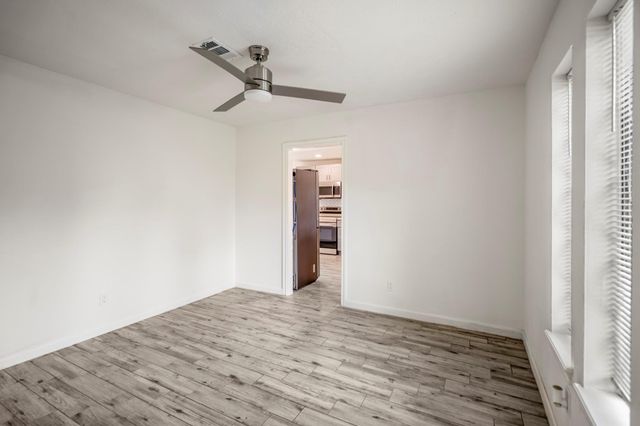 5122 Foresthaven Drive, Houston, TX 77066