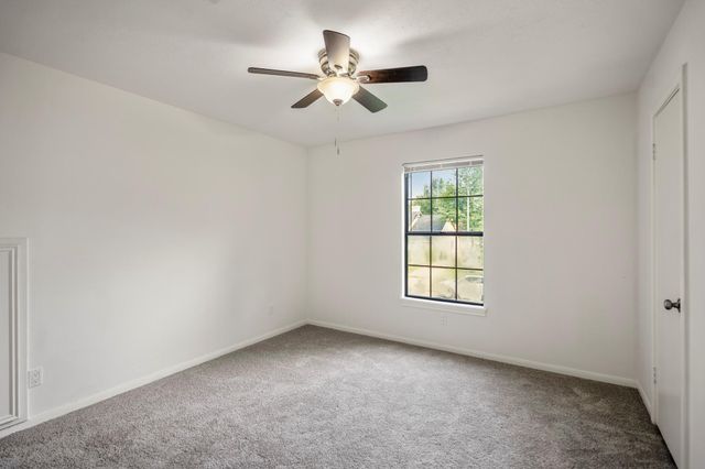 5122 Foresthaven Drive, Houston, TX 77066