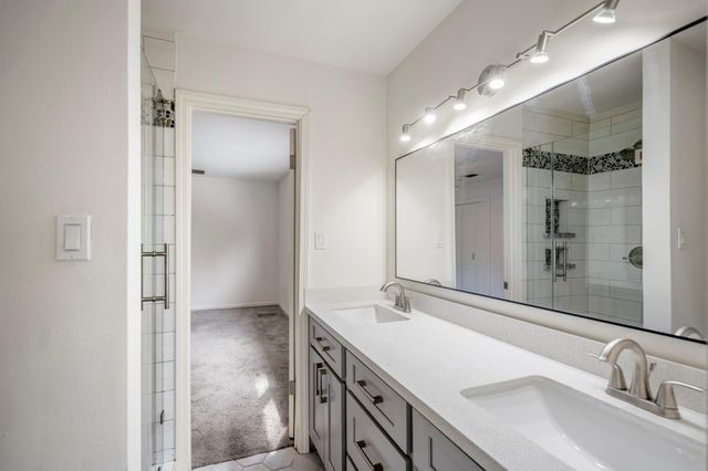 5122 Foresthaven Drive, Houston, TX 77066