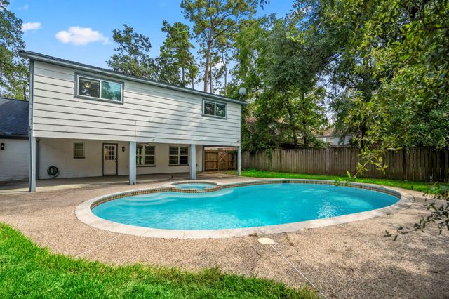 5122 Foresthaven Drive, Houston, TX 77066