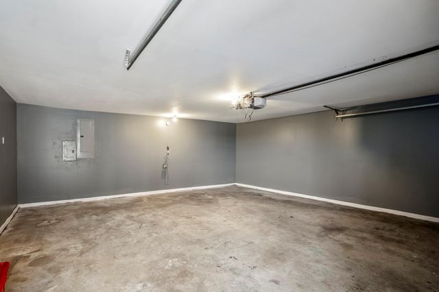 5122 Foresthaven Drive, Houston, TX 77066