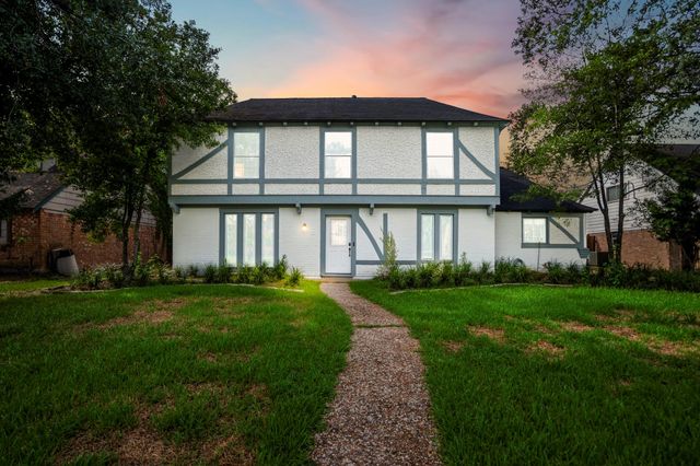 5122 Foresthaven Drive, Houston, TX 77066