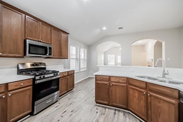 1919 Treasure Mountain Drive, Spring, TX 77388