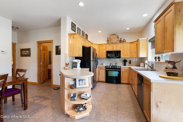 108 Ironwood DR, Blanchard, ID 83804