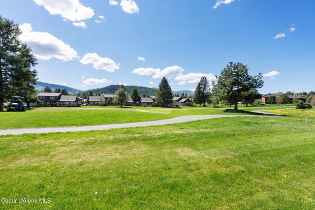 108 Ironwood DR, Blanchard, ID 83804