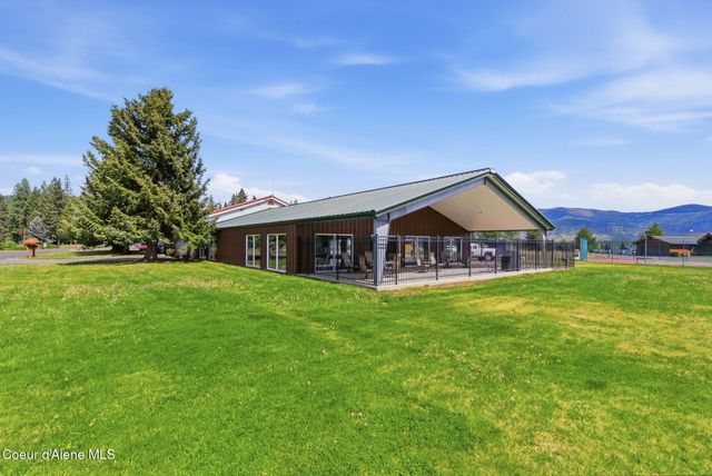 108 Ironwood DR, Blanchard, ID 83804