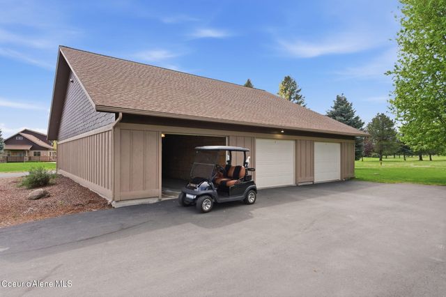 108 Ironwood DR, Blanchard, ID 83804